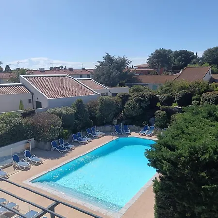 Avec Piscine Aqualia Apartment *