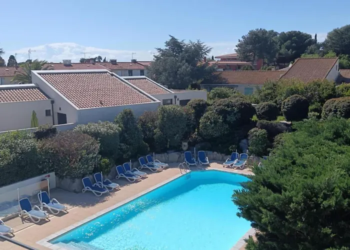 Avec Piscine Aqualia 公寓 *